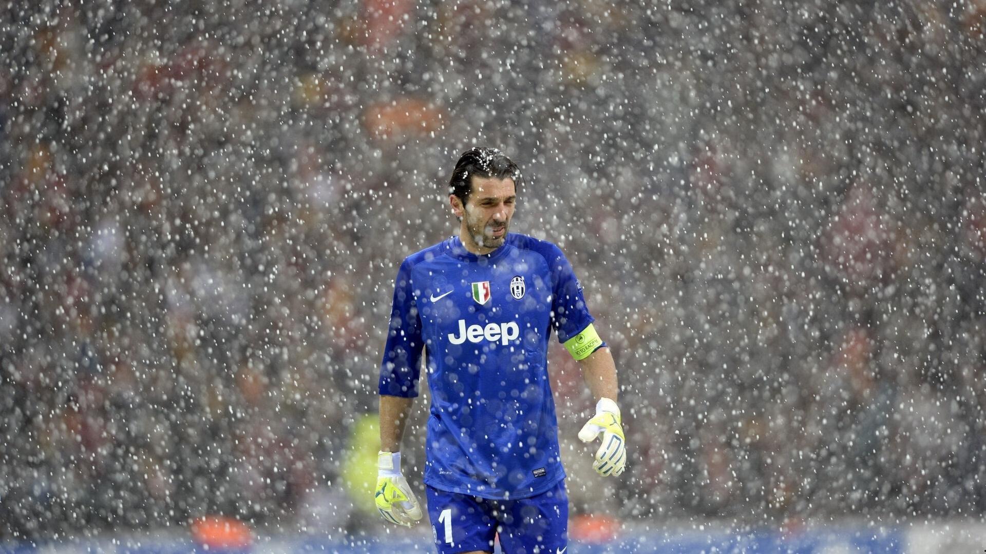 德天空独家，滕哈赫进入勒沃库森选帅名单，药厂静候阿隆索去留定夺