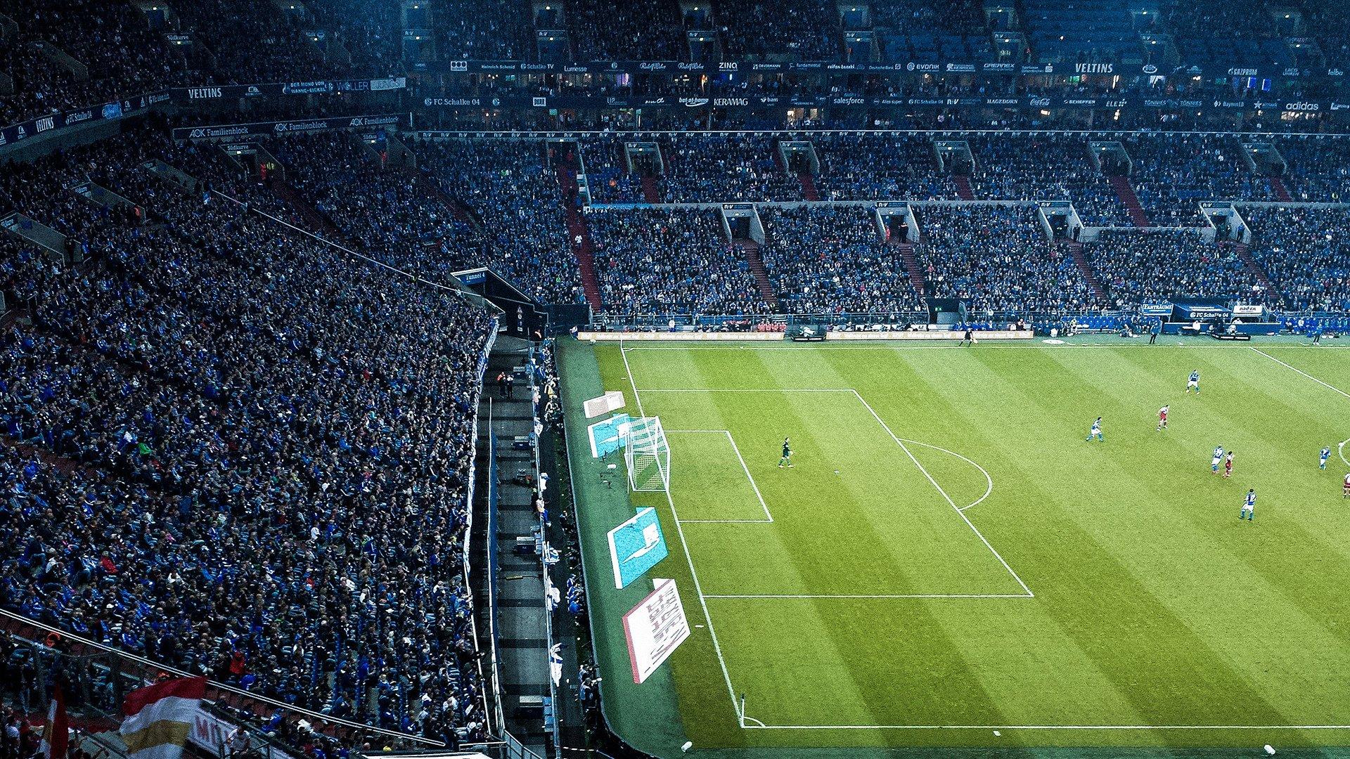 法甲巅峰对决，凯恩中路撕裂防线，奥利塞致命爆射遭多纳鲁马神扑化解